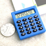 Mini calcolatrice tascabile per cartoni animati, strumento di calcolo per batterie a bottone portatile con colori caramelle, Pocket Mini Calculator