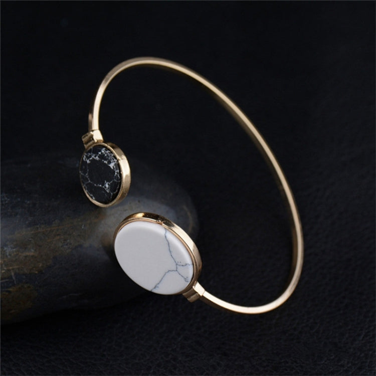 Bracciale rigido geometrico rotondo in pietra di marmo finto Bracciale rigido con polsino circolare in oro