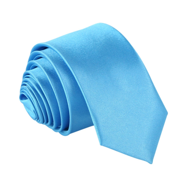 Cravatta sottile da uomo stretta e casual con cravatta sottile