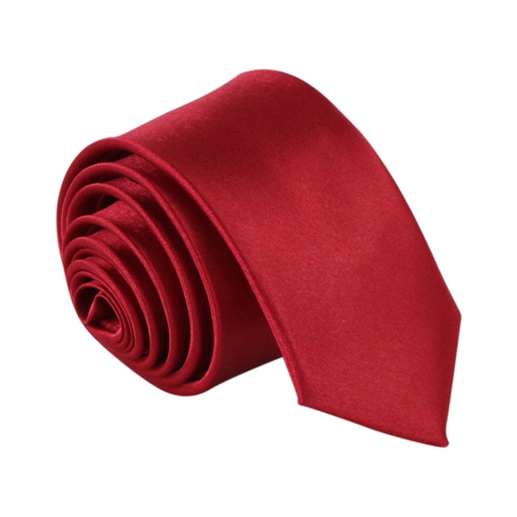 Cravatta sottile da uomo stretta e casual con cravatta sottile