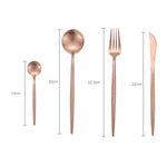 Posate in acciaio inossidabile Coltelli Forchette Cucchiai Stoviglie da cucina occidentale Set da tavola per feste a casa