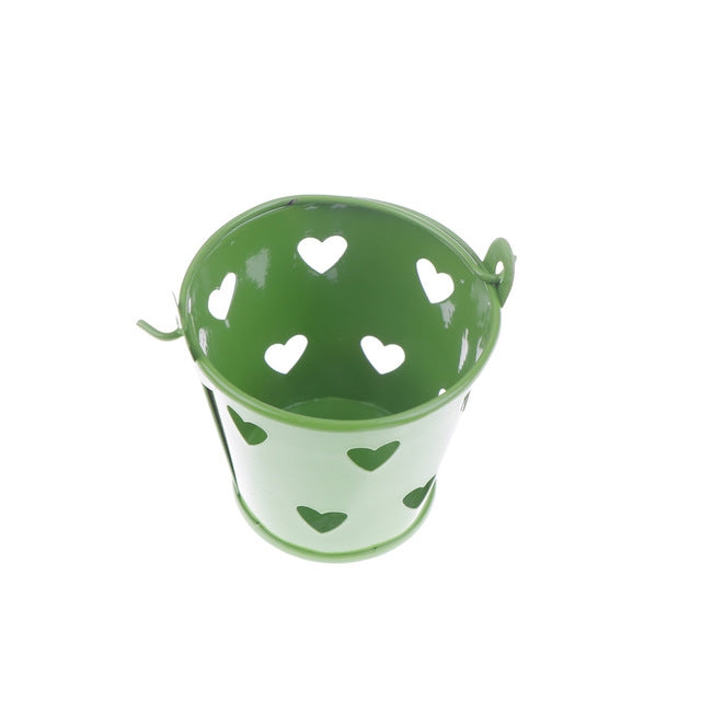Portapenne rotondo in plastica a forma di cuore 6x5,5x4 cm