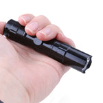 Mini torcia tattica super luminosa impermeabile piccola torcia con portachiavi