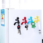 Magnete da frigorifero magnetico multifunzionale con gancio per chiavi, simpatico magnete umanoide da 2 pezzi, consegna a colori casuale, Key Hanger