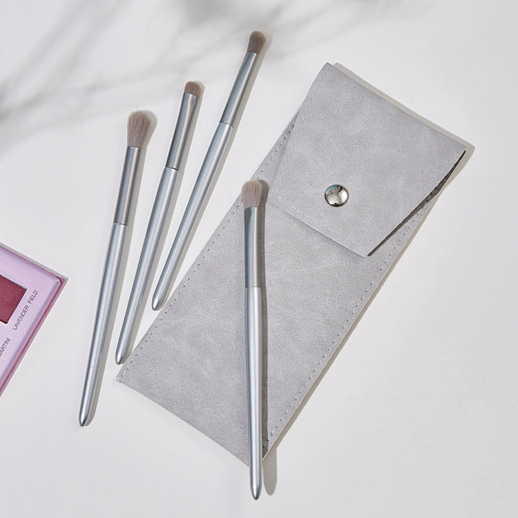 4 pezzi/set Pennello per trucco Pennello per ombretto Set per trucco per occhi Pennello per capelli morbidi Pennello per sbavature con borsa per pennelli, Gold, Silver