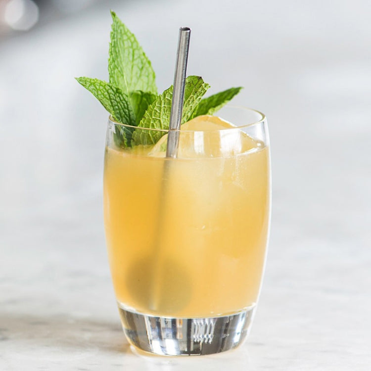 Shaker in acciaio inossidabile 10 in 1 con supporto in bambù, set di strumenti per barman da cocktail con bocca obliqua, 350ml, 550ml, 750ml