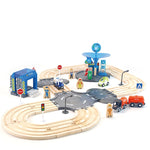 Set multifunzionale di binari stradali della stazione di polizia in legno Set di blocchi di costruzione per bambini Giocattoli educativi per la prima educazione, Police Station Road Track Set