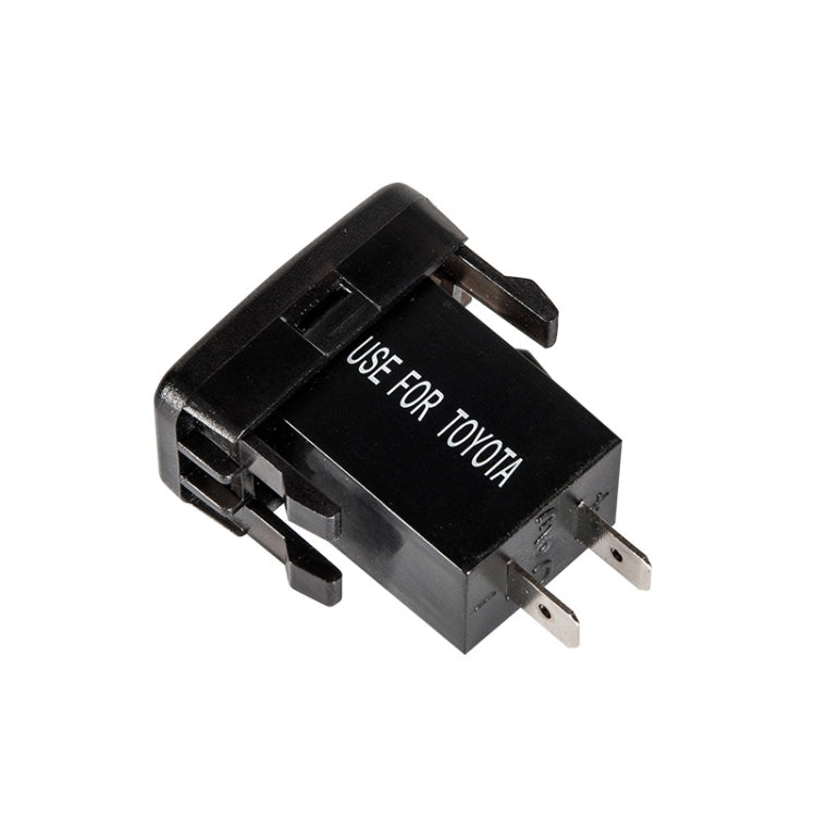 Modifica non distruttiva del foro originale del caricatore per auto del caricatore per auto doppio USB con linea adatta per Toyota