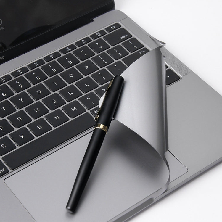 Adesivo poggiapolsi e pellicole per MacBook Air e Pro