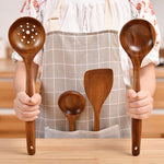 Pentola antiaderente Pala in legno Teak Pentola Pala Stoviglie, Sweet Spoon, Saving Spoon, Bent Spoon, Mixing Spoon, Filter Spoon, Curved Shovel, Thickened Oblique Shovel, Curved Spatula, Small Spoon, Medium Spoon, Long Handle Spoon                    ...