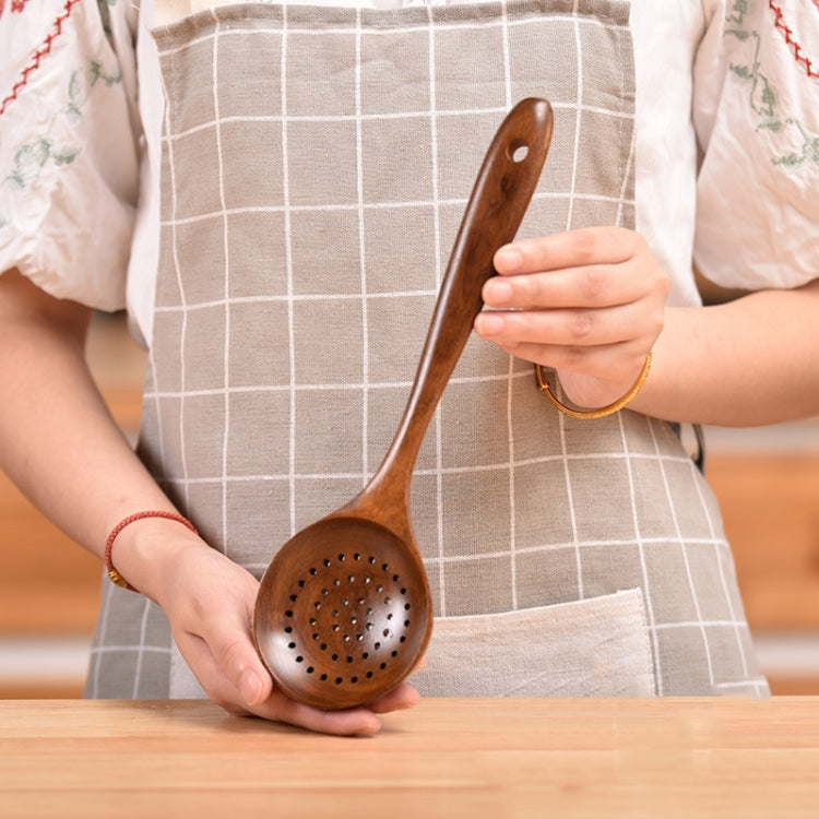 Pentola antiaderente Pala in legno Teak Pentola Pala Stoviglie, Sweet Spoon, Saving Spoon, Bent Spoon, Mixing Spoon, Filter Spoon, Curved Shovel, Thickened Oblique Shovel, Curved Spatula, Small Spoon, Medium Spoon, Long Handle Spoon                    ...