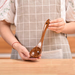 Pentola antiaderente Pala in legno Teak Pentola Pala Stoviglie, Sweet Spoon, Saving Spoon, Bent Spoon, Mixing Spoon, Filter Spoon, Curved Shovel, Thickened Oblique Shovel, Curved Spatula, Small Spoon, Medium Spoon, Long Handle Spoon                    ...