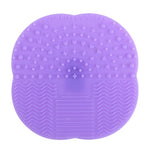 Tampone per la pulizia della spazzola cosmetica in silicone a quattro foglie di trifoglio da 5 pezzi con consegna a colori casuale a ventosa