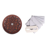 Coltello tondo per baguette per pane Coltello per tagliare il pane a doppia faccia in legno con 5 lame, Beech, Flower Pear Wood, Pattern 1 Flower Pear Wood, Pattern 2 Flower Pear Wood, Pattern 3 Flower Pear Wood, Pattern 4 Flower Pear Wood             ...