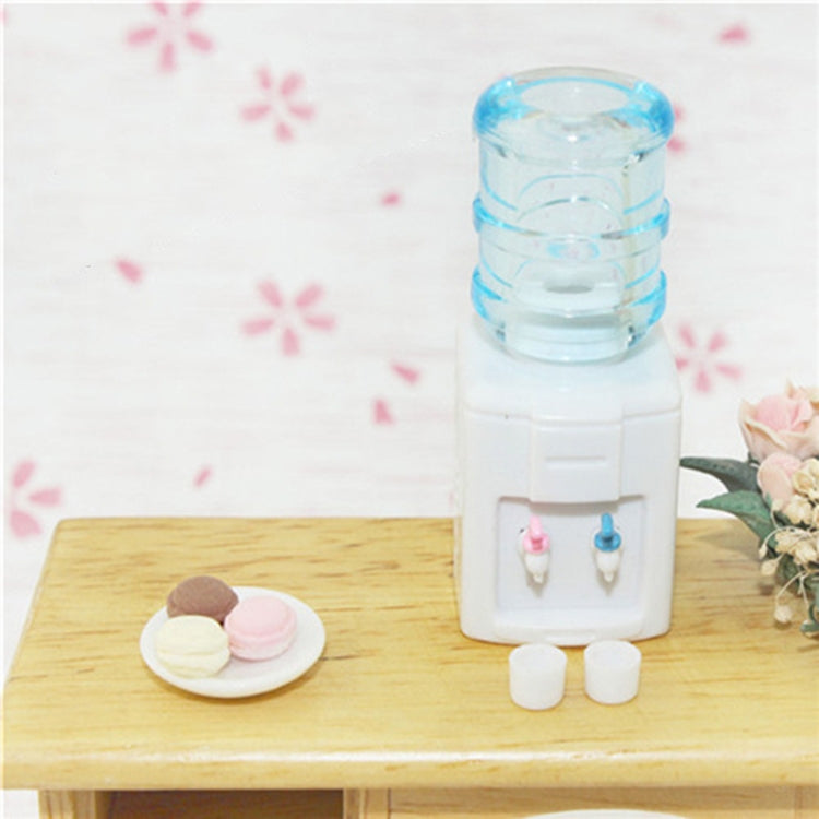 Accessori miniatura casa bambole con erogatore acqua