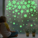5 set di adesivi decorativi natalizi luminosi fluorescenti con fiocchi di neve, stile:, BQ028 With Glue, BQ028 Static Electricity, BQ028 Enhanced  Static Electricity, BQ029 Enhanced  Static Electricity