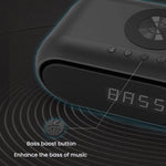 Altoparlante Bluetooth con ricarica wireless e orologio LED da tavolo.