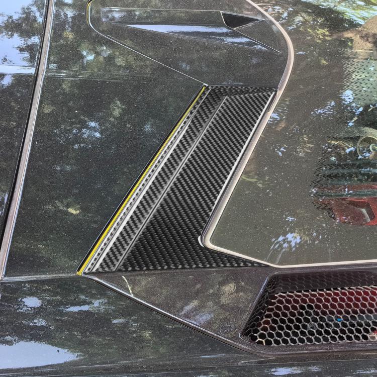 Per Chevrolet Corvette C8, set da 6 adesivi per cornice della telecamera sul tetto.