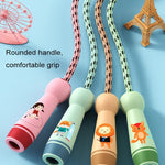 Corda per saltare regolabile con manico in legno per bambini, Green (Cotton Rope), Red Girl (Cotton Rope), Blue Bear (Cotton Rope), Orange Lion (Cotton Rope), Green (Bamboo Rope), Red Girl (Bamboo Rope), Blue Bear (Bamboo Rope), Orange Lion (Bamboo Rope)