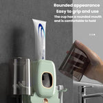 Sterilizzatore intelligente per spazzolini da denti con tecnologia UV e supporto da parete.