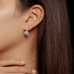Orecchini eleganti in argento sterling S925 con zirconi moissanite placcati in oro bianco, MSE002