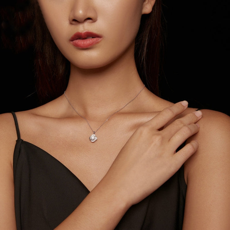 Collana con pendente in moissanite scintillante placcata in oro bianco S925 in argento sterling, MSN002