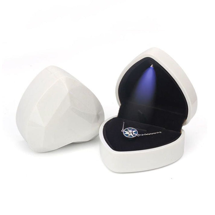 017015-20 Scatola portaoggetti per collana con anello luminoso a LED a forma di cuore senza gioielli, specifiche:, Ring(White), Ring(Red), Ring(Gold), Ring(Blue), Ring(Black), Ring(Pink), Pendant(White), Pendant(Red), Pendant(Gold), Pendant(Blue)      ...