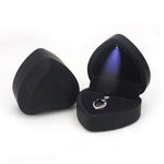 017015-20 Scatola portaoggetti per collana con anello luminoso a LED a forma di cuore senza gioielli, specifiche:, Ring(White), Ring(Red), Ring(Gold), Ring(Blue), Ring(Black), Ring(Pink), Pendant(White), Pendant(Red), Pendant(Gold), Pendant(Blue)      ...