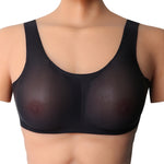 Intimo crossdressing con seno finto in silicone