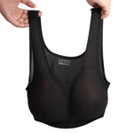 Intimo crossdressing con seno finto in silicone