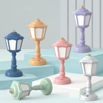 GIVELONG Lampada da tavolo retrò Ricarica USB Piccola luce notturna, Stile:, 320-1 Red, 320-2 Yellow, 320-3 Blue, 320-4 Green, 320-5 Purple, 320-6 White, 321-1 Red, 321-2 Yellow, 321-3 Blue, 321-4 Green, 321-5 Purple, 321-6 White, 322-1 Red, 322-2 Yell...