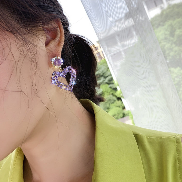 Orecchini Love Silver Needle Orecchini semplici, E2109-12 Purple Diamond, E2109-13 White Diamond, E2112-9 Gold Asymmetric Love, E2112-10 White K Asymmetric Love