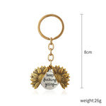 La forma dei girasoli in lega può aprire il pendente degli accessori con incisione a doppio lato, N2003-27 Ancient Gold Keychain, N2003-28 Ancient Gold Keychain, N2003-22 Ancient Gold Necklace, N2003-23 Ancient Silver Necklace