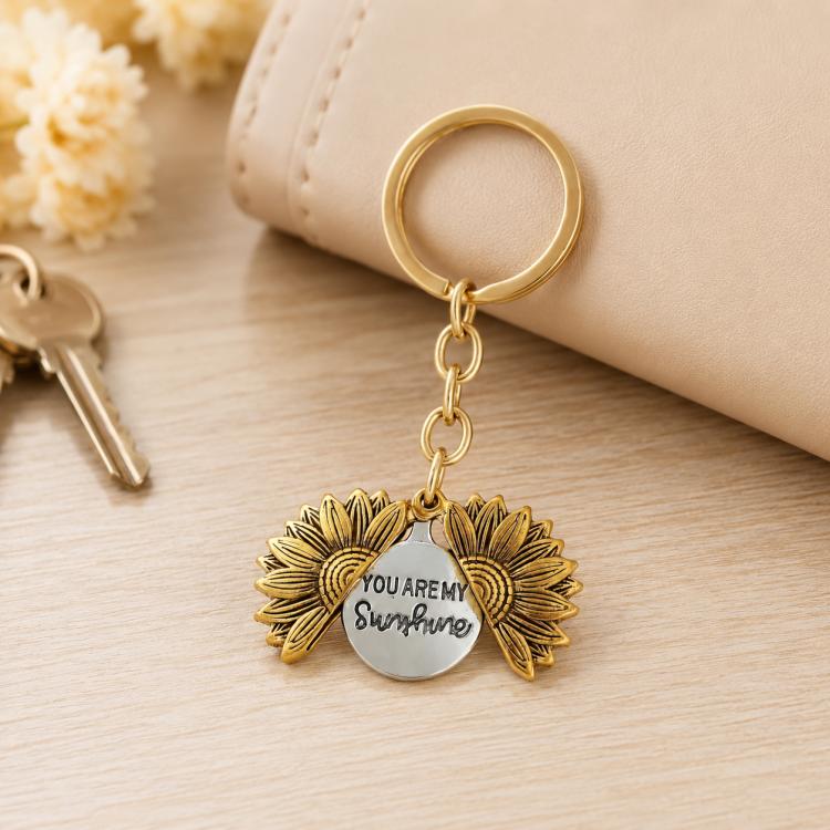 La forma dei girasoli in lega può aprire il pendente degli accessori con incisione a doppio lato, N2003-27 Ancient Gold Keychain, N2003-28 Ancient Gold Keychain, N2003-22 Ancient Gold Necklace, N2003-23 Ancient Silver Necklace