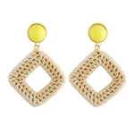 Orecchini intrecciati fatti a mano con vite di bambù Orecchini stile Bosomia, E2002-1 Ear Hook Circle, E2002-2 Black Frame, E2002-3 Yellow Frame, E2002-4 Blue Frame, E2002-5 Knock Pattern Circle, E2002-6 Knock Pattern Deep Cake                         ...