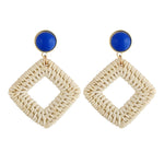 Orecchini intrecciati fatti a mano con vite di bambù Orecchini stile Bosomia, E2002-1 Ear Hook Circle, E2002-2 Black Frame, E2002-3 Yellow Frame, E2002-4 Blue Frame, E2002-5 Knock Pattern Circle, E2002-6 Knock Pattern Deep Cake                         ...