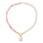 Collana in pietra naturale spezzata colorata Boho, modello:, N2105-9 Color Stone Pearl Pendant, N2206-8 Pink Stone, N2206-9 Light Blue Stone, N2206-10 Multi-color Stone, N2206-11 Transparent Stone, N2106-23 Pink Stone Single Chain                      ...