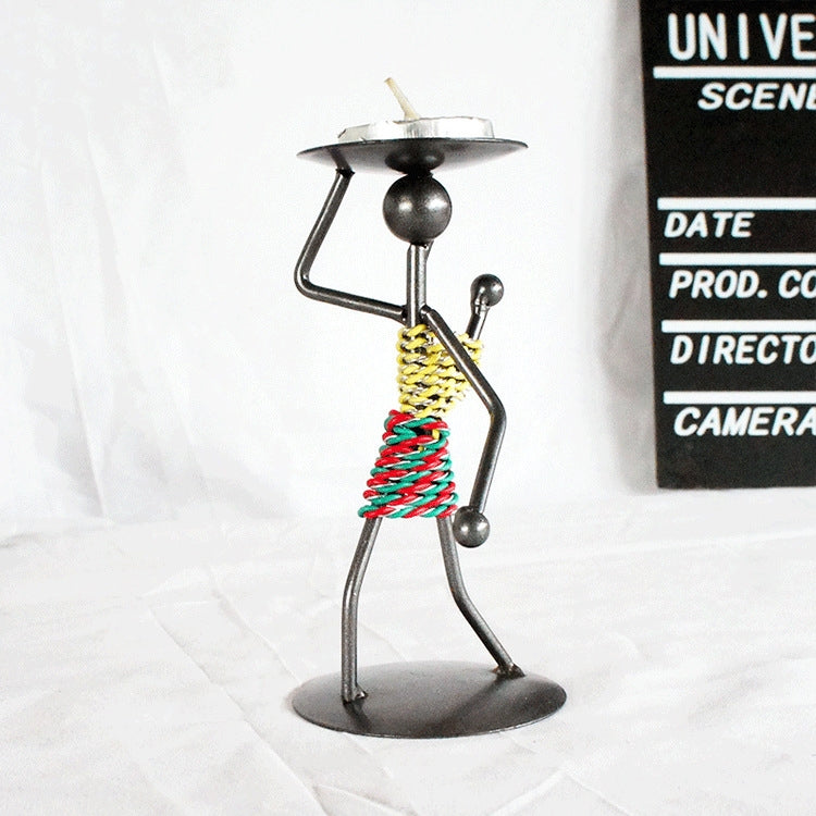 Retro in ferro battuto a forma di uomo candelabro ornamento decorazione della tavola del ristorante puntelli, 20, 21, 22, 23, 26, 27
