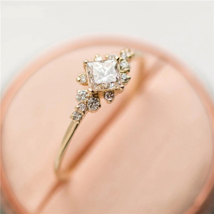 Anello quadrato geometrico donna con strass per matrimonio