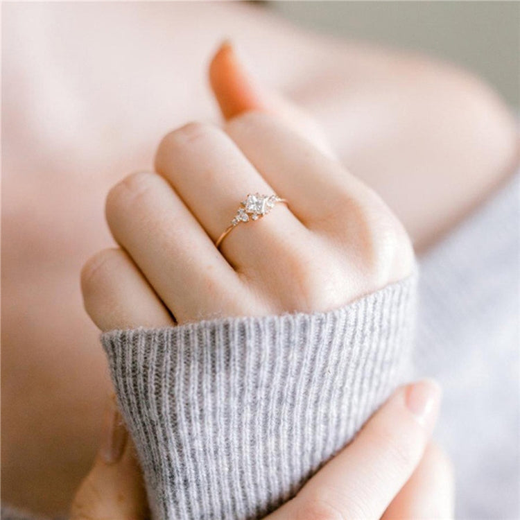 Anello quadrato geometrico donna con strass per matrimonio