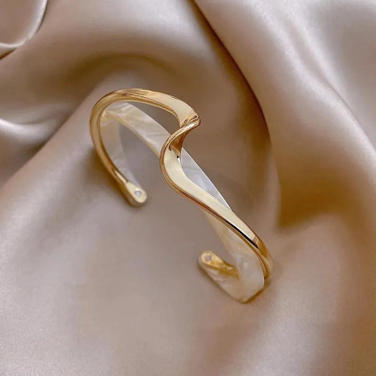 Bracciale con piastra in conchiglia bianca Ornamenti a mano in metallo curvo, SL02-80