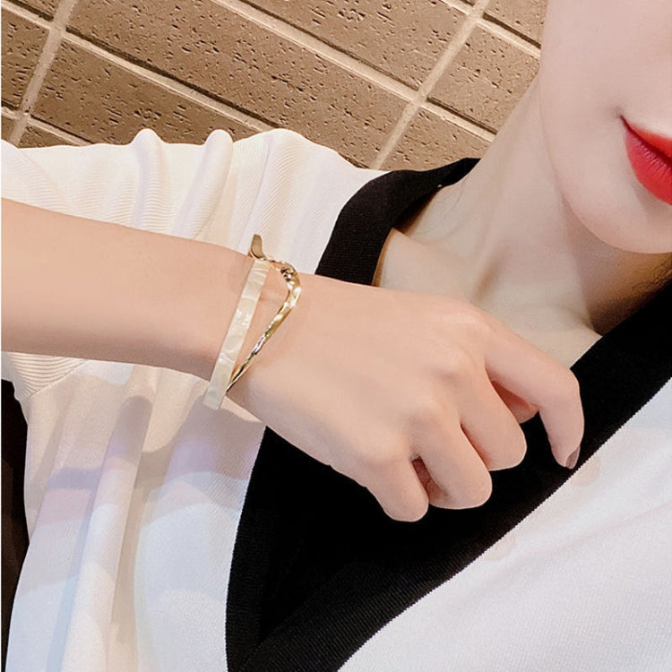 Bracciale con piastra in conchiglia bianca Ornamenti a mano in metallo curvo, SL02-80