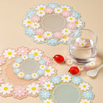 Tappetino isolante per tavolo da cucina, resistente alle alte temperature, per sottobicchieri Daisy, Pink Small, Blue Small, Pink Medium, Blue Medium, Pink Large, Blue Large