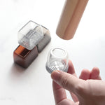 4 pezzi / set coprigambe per sedie e tavoli resistenti all'usura spessi, protezione per piedi per sgabelli silenziosi e antiscivolo, Mini Small Round Transparent, Mini Small Round Light Gray, Mini Small Round Light Brown, Mini Small Square Transparent ...