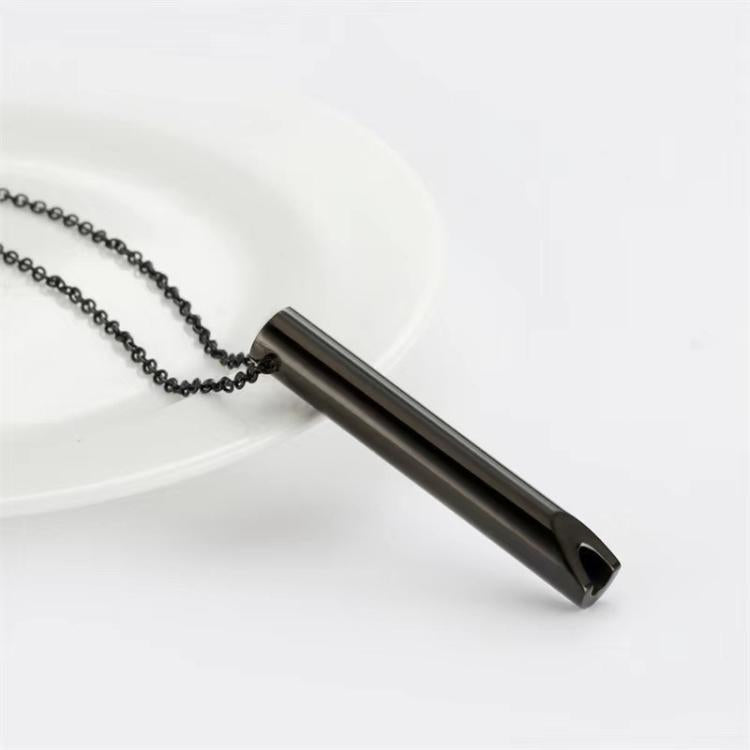 Collana personalizzata con fischietto regolabile in acciaio inossidabile con respiratore di decompressione 3D