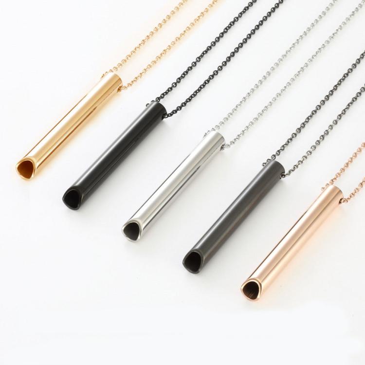 Collana personalizzata con fischietto regolabile in acciaio inossidabile con respiratore di decompressione 3D