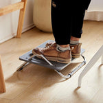 Poggiapiedi regolabile da posizionare sotto la scrivania per un'ergonomia ottimale in ufficio, con design anti-incrociamento delle gambe., Metal Tube Black, Metal Tube Gray