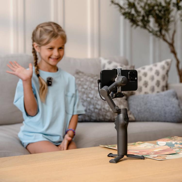 Osmo Mobile 8 Vlog Combo con microfono e mini trasmettitore