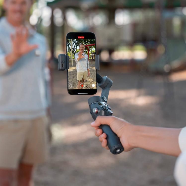 Osmo Mobile 8 Vlog Combo con microfono e mini trasmettitore