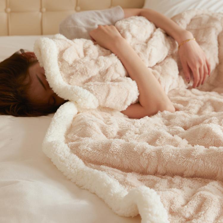 Coperta invernale spessa in taffetà e pile color corallo